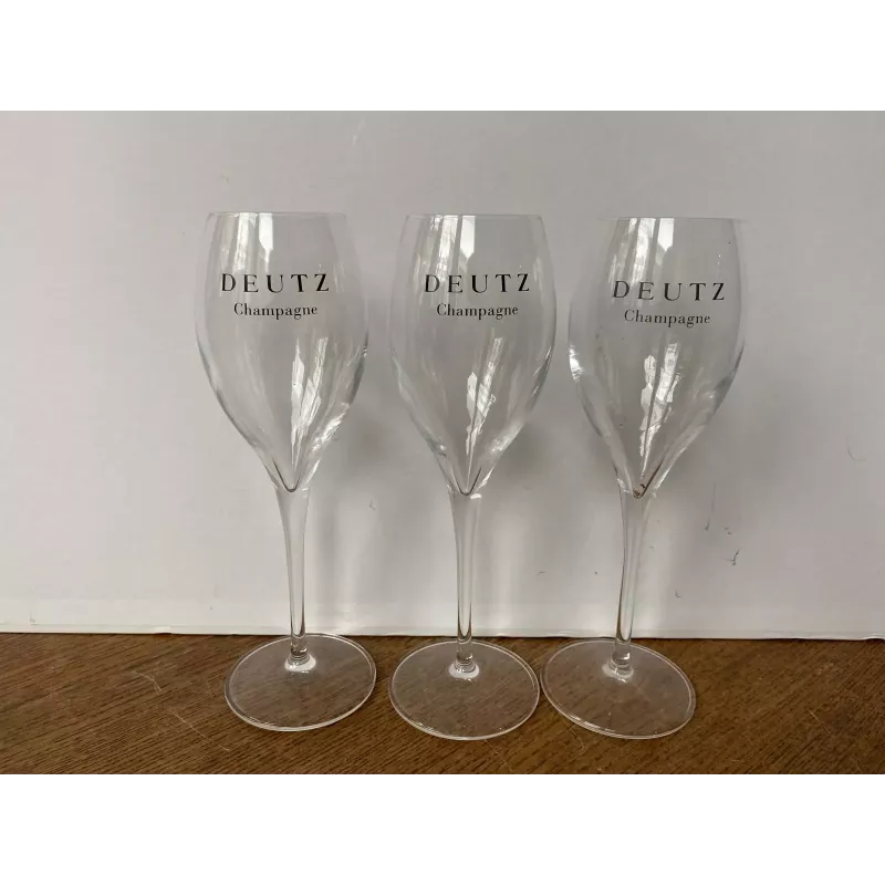 3 FLUTES  CHAMPAGNE  DEUTZ 12CL HT. 19.20CM