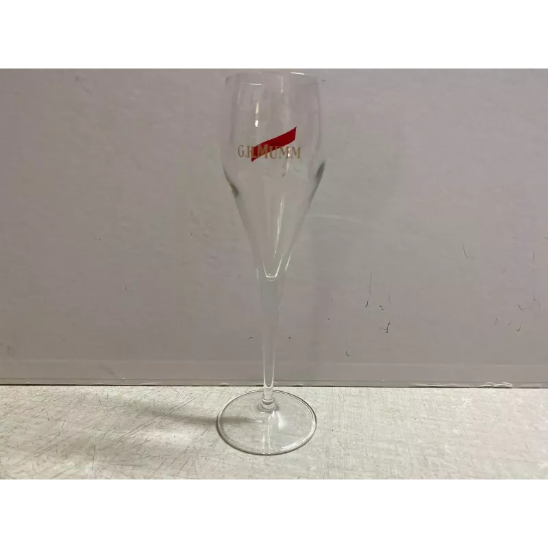 6 FLUTES CHAMPAGNE  G.H MUMM 7/8CL HT 18.50CM