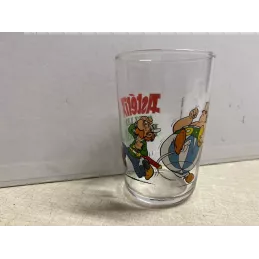 1 VERRE  ASTERIX  CHEZ LES BRETONS  AMORA  ANNEE 2012