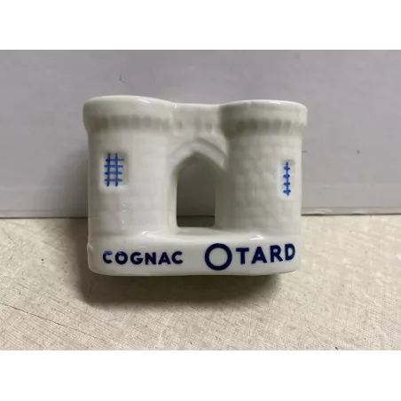 CURE DENT  COGNAC OTARD  8CM X3.80CM  HT.6CM