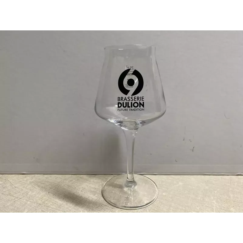 1 VERRE   BRASSERIE  DULION 25CL  HT 18.50CM