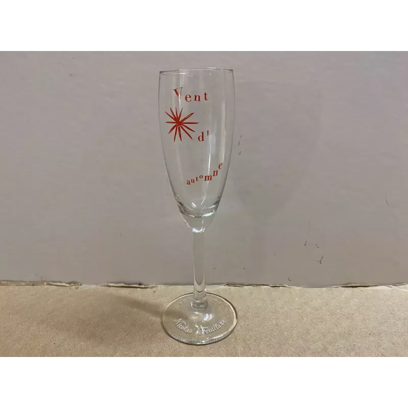 6 FLUTES  CHAMPAGNE  NICOLAS FEUILLATTE  8CL HT 17.40CM