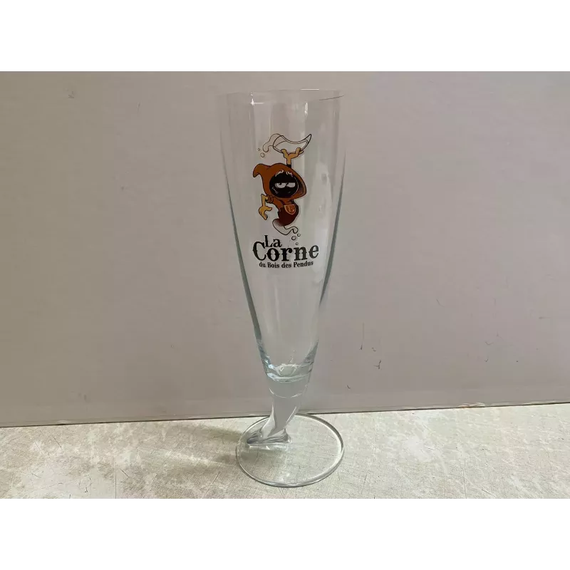 1 VERRE  LA CORNE DU BOIS DES PENDUS  25/33CL  HT 24.80CM