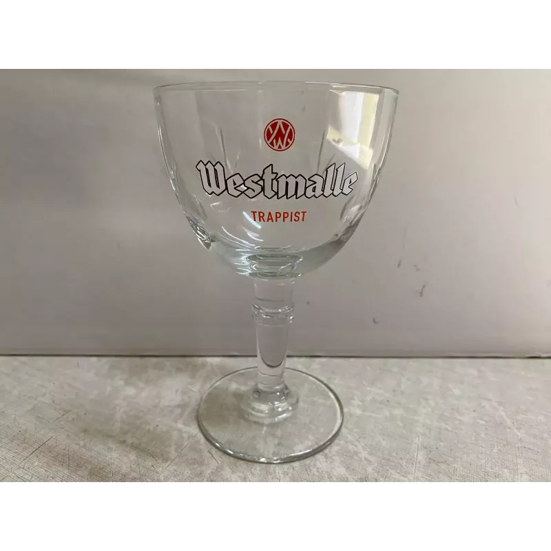 1 VERRE WESTMALLE  TRAPPIST 17CL HT 14.30CM ECRITURE ROUGE