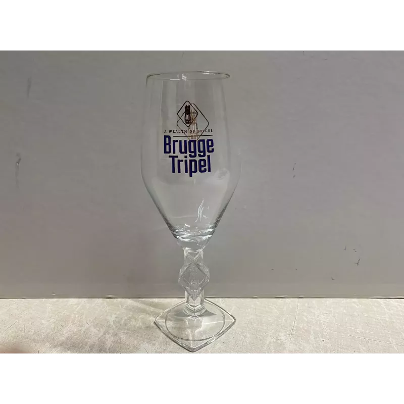 6 VERRES  BRUGGE TRIPEL 33CL HT 22.90CM