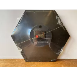 PENDULE  HOEGAARDEN  SOUS BLISTER  35CM X30CM