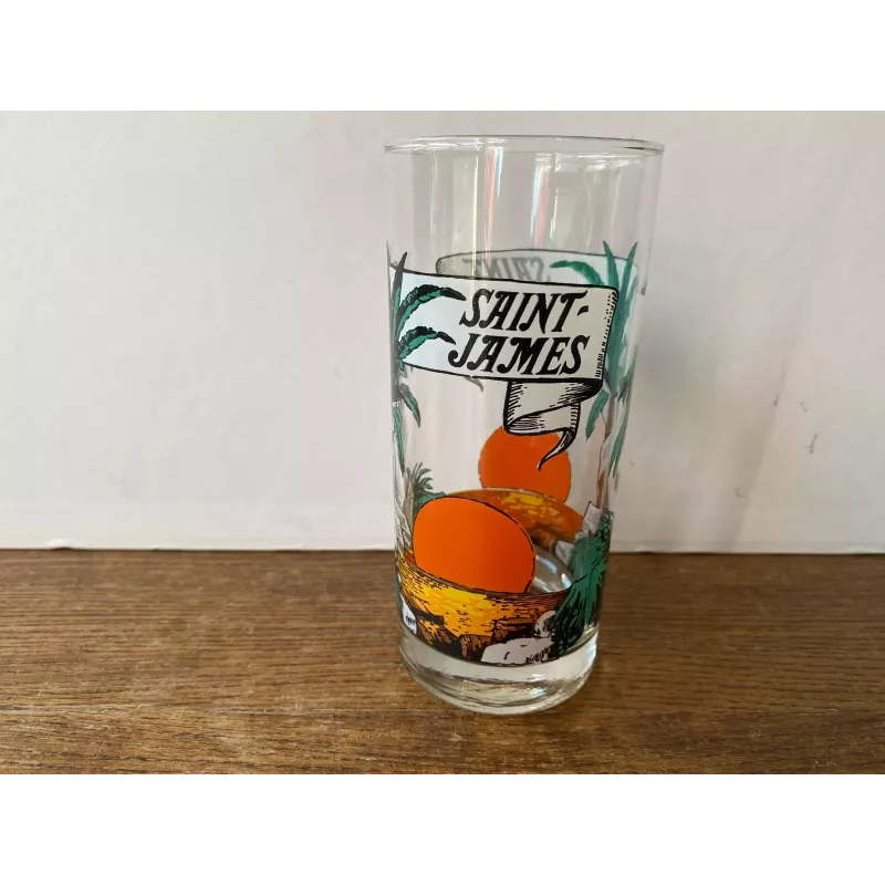 1 VERRE RHUM ST JAMES  HT 13.50CM