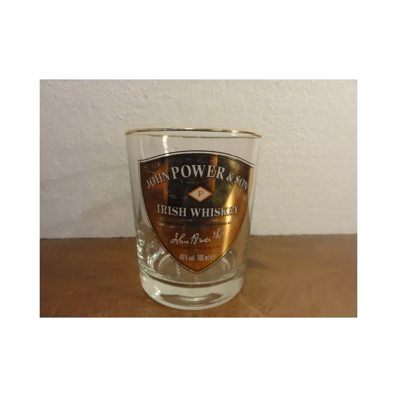 1 VERRE WHISKY  JOHN POWER&SON 