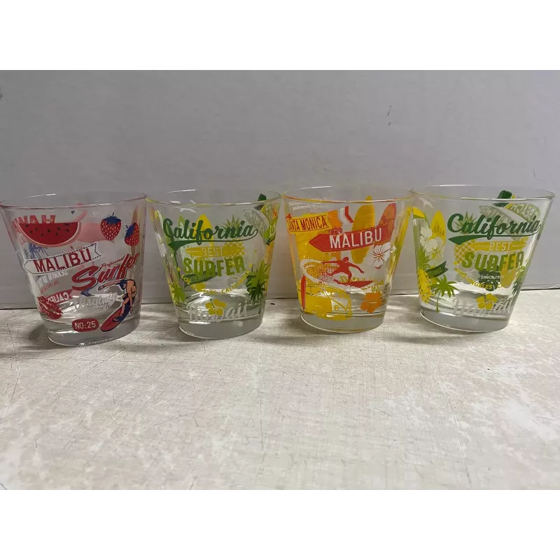 4 VERRES  MALIBU / CALIFORNIA  HT 9CM