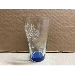 1 VERRE VODKA  BELVEDERE  25/30CL   HT 13CM
