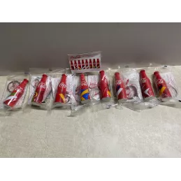 8 MINIS BOUTEILLES COCA-COLA   EN PORTE CLE  ANNEE 2015
