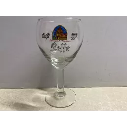 1 VERRE LEFFE 33CL  1240/1990 HT 19.30CM