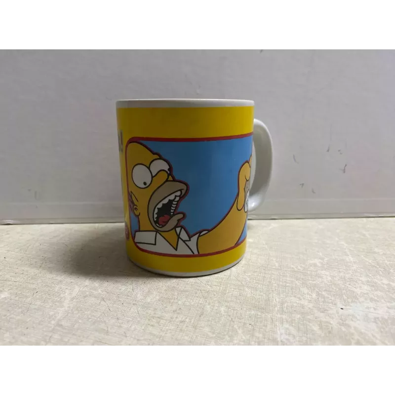 MUG  HOMER  SIMPSON  HT 9.20CM  ANNEE 2000
