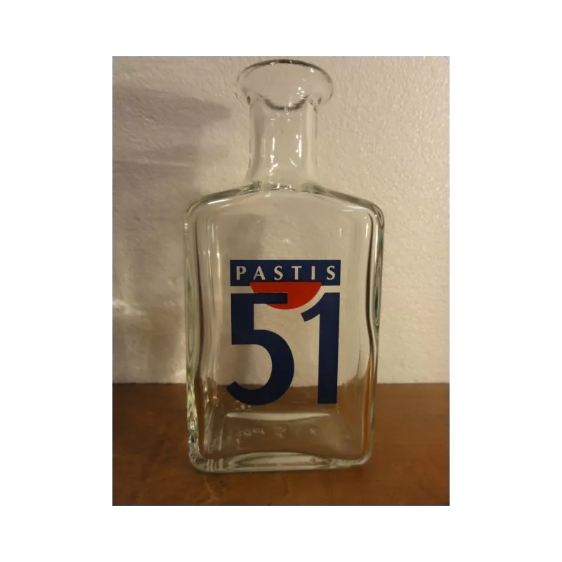 1 CARAFE  51 NEUVE