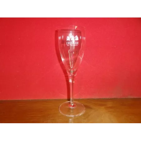 6 FLUTES  CHEVALIER DE FRANCE 