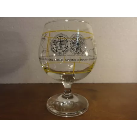 1 VERRE BIERES DU MONDE 25 CL HT 13.70CM