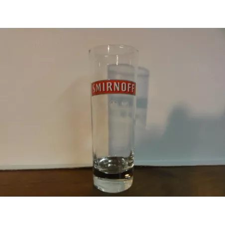 6   VERRES SMIRNOFF