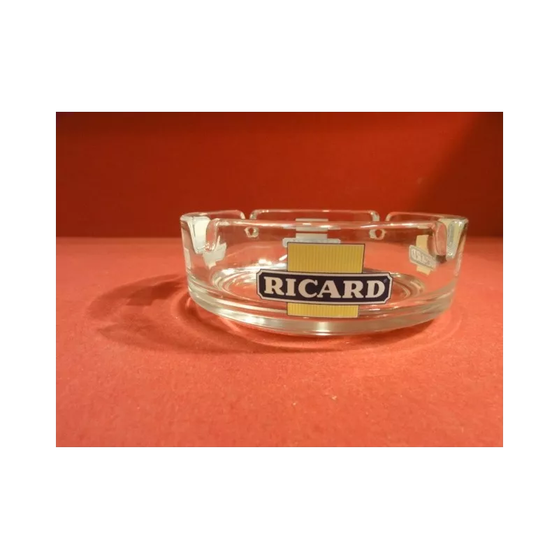 1 CENDRIER RICARD EN VERRE 