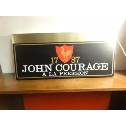 1 ENSEIGNE JOHN COURAGE 