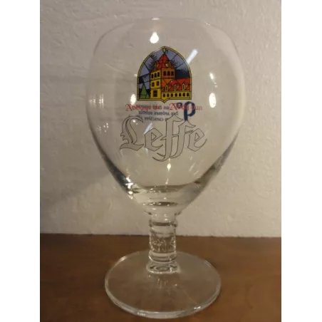 1 VERRE LEFFE 25/33CL