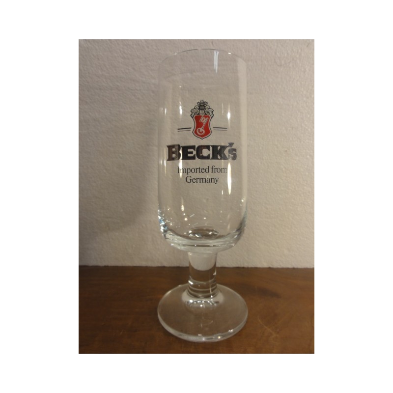 1 VERRE BECK'S  A PIED 30CL