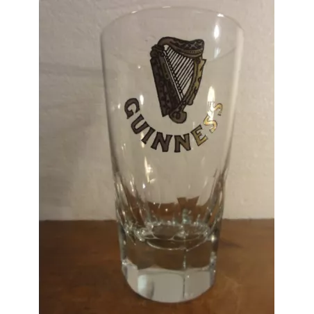 1 VERRE GUINNESS 33/40CL