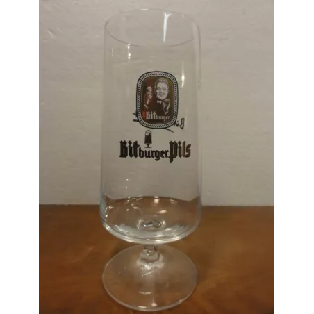 1 VERRE  BITBURGER  PILS 50 CL