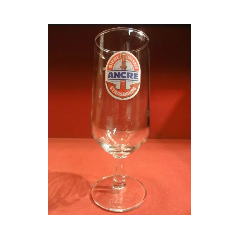 1 VERRE  ANCRE A PIED  25 CL