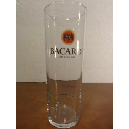 6 VERRES  BACARDI 25/28CL