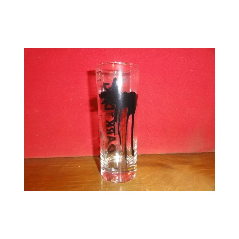 1 BOITE DE 6 VERRES DARK DOG