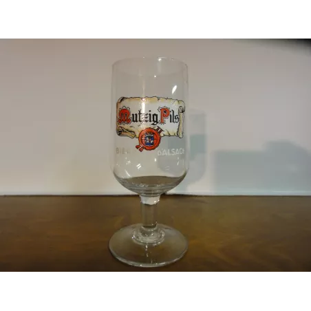 1 VERRE MUTZIG PILS 25CL