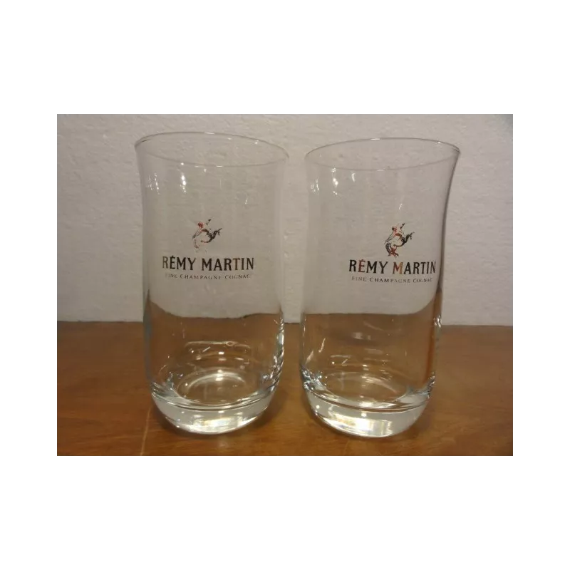 2 VERRES COGNAC  REMY MARTIN 