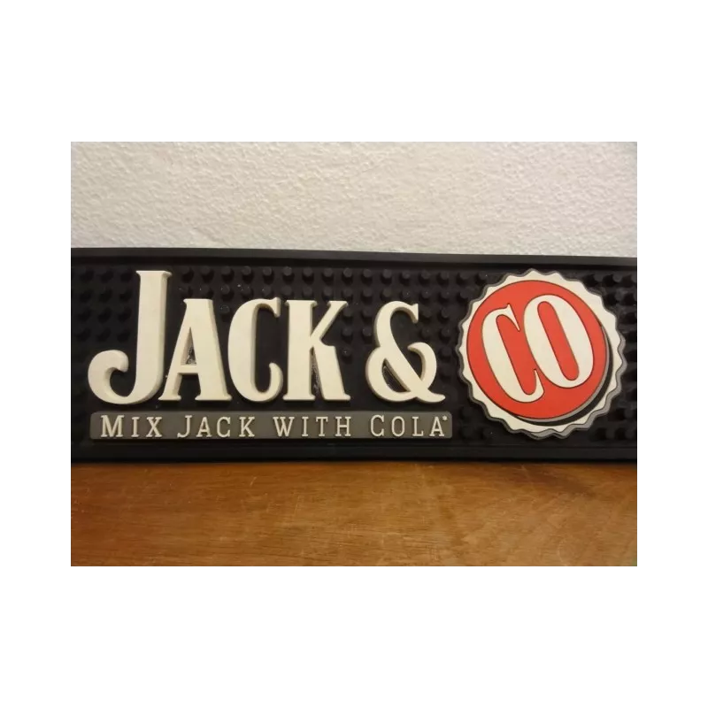 1 TAPIS DE BAR  JACK