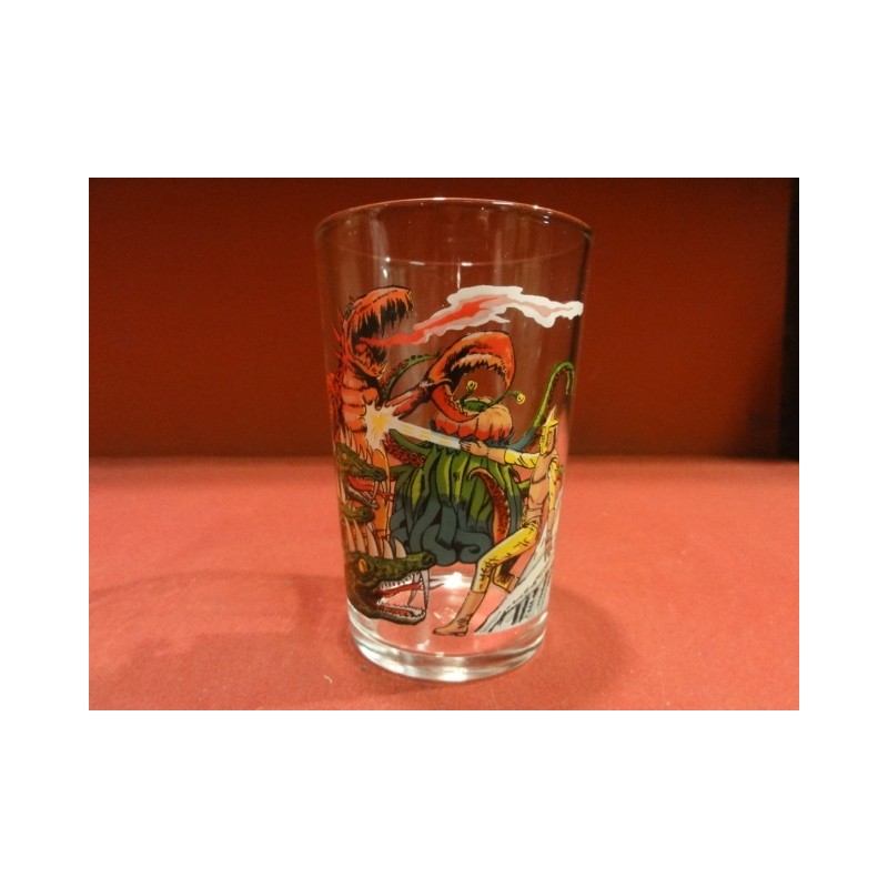 1VERRE  A MOUTARDE SPETREMAN 1981