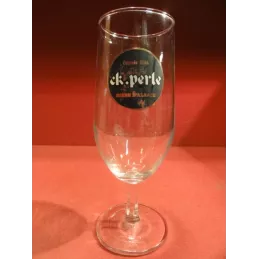 1 VERRE C K PERLE 25CL HT 17,60cm