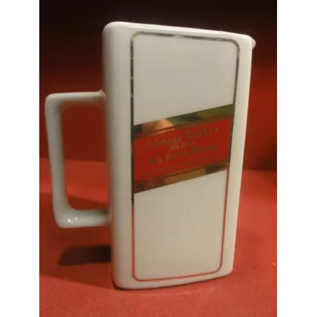 1 MINI PICHET JOHNNIE WALKER 