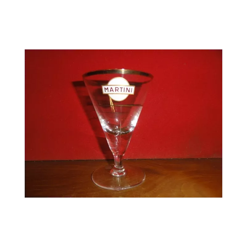 1 VERRE MARTINI  LOGO BLANC 